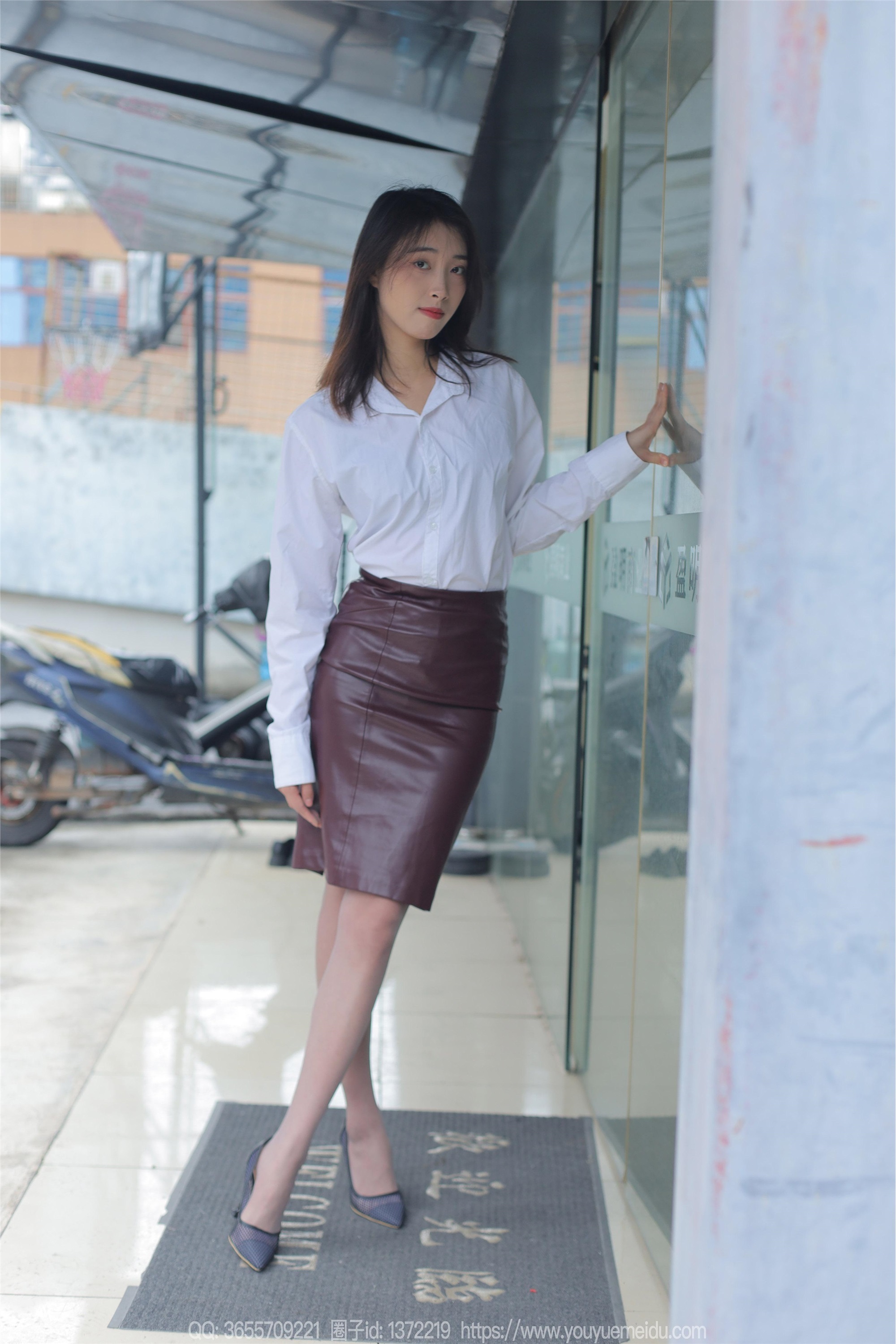 IESS异思趣向  2024.01.18 丝享家 1641 小九《停车跟随》